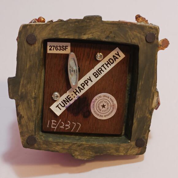 Vintage Boyds Bear Collection Figurine Music Box Plays Happy Birthday WORKS - Picture 5 of 7